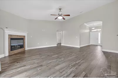 6072 Winchester Cir, Milton, FL 32570 - Photo 3