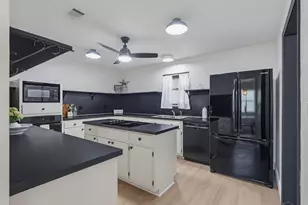 6073 Clay Cir, Gulf Breeze, FL 32563 - Photo 11