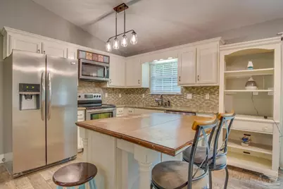 8262 Pamplona St, Navarre, FL 32566 - Photo 11