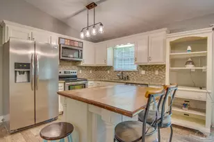 8262 Pamplona St, Navarre, FL 32566 - Photo 11