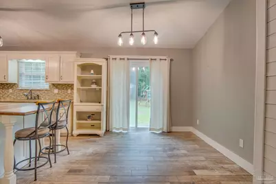 8262 Pamplona St, Navarre, FL 32566 - Photo 9