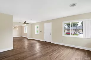 201 S C St, Pensacola, FL 32502 - Photo 17