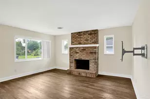 201 S C St, Pensacola, FL 32502 - Photo 13