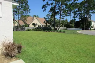 1972 Fontainebleau Ct, Navarre, FL 32566 - Photo 7