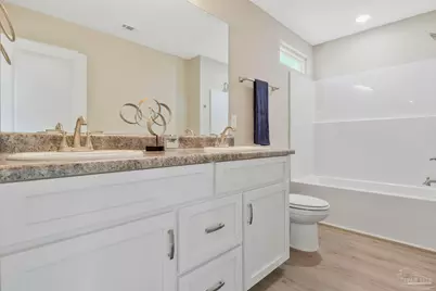 5597 Riviera Dr, Milton, FL 32583 - Photo 23