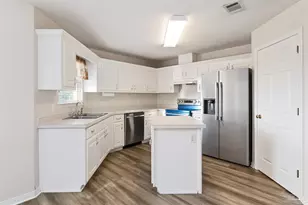 643 Downhaul Dr, Pensacola, FL 32507 - Photo 3