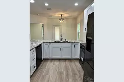 1202 W Lee St, Pensacola, FL 32501 - Photo 25