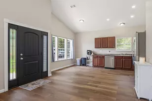 552 Cedartree Ln, Cantonment, FL 32533 - Photo 11