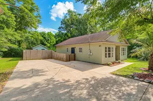 552 Cedartree Ln, Cantonment, FL 32533 - Photo 5