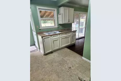 907 Rue Max St, Pensacola, FL 32507 - Photo 7