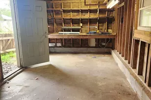 907 Rue Max St, Pensacola, FL 32507 - Photo 15