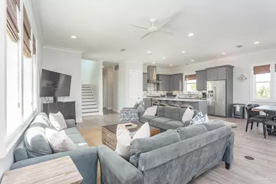 307 Maldonado Dr, Pensacola Beach, FL 32561 - Photo 5