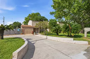 3255 Fernwood Dr, Gulf Breeze, FL 32563 - Photo 1