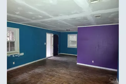5843 Sanders Ave, Pensacola, FL 32504 - Photo 5