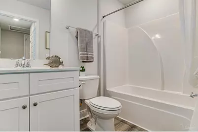 4827 Spruce Point Dr, Gulf Breeze, FL 32563 - Photo 17