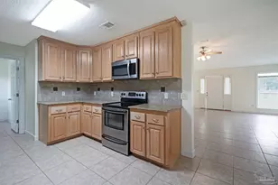 1301 Elliott St, Pensacola, FL 32534 - Photo 7