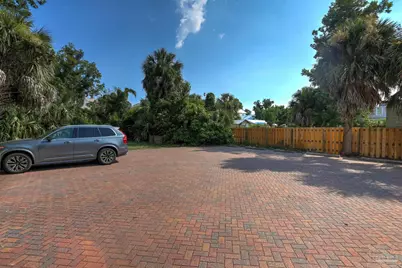 245 E Intendencia St, Pensacola, FL 32502 - Photo 3