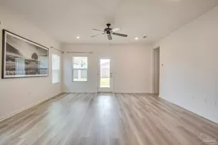 6625 Sun Tree Cir, Pensacola, FL 32526 - Photo 3