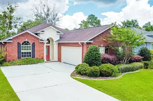 5805 Dunbar Cir, Milton, FL 32583 - Photo 3