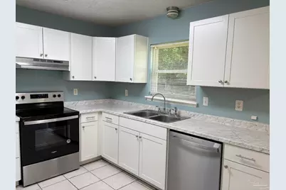3255 Maplewood Dr, Gulf Breeze, FL 32563 - Photo 5