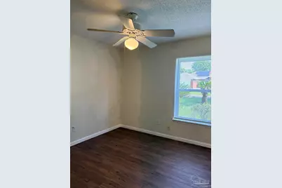 3255 Maplewood Dr, Gulf Breeze, FL 32563 - Photo 9