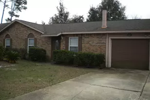 3255 Maplewood Dr, Gulf Breeze, FL 32563 - Photo 1