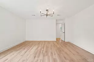 6466 Greenwell St, Pensacola, FL 32526 - Photo 15