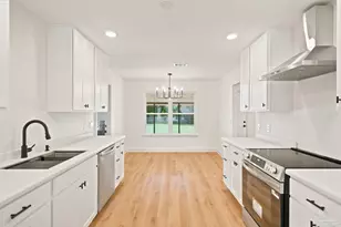 6466 Greenwell St, Pensacola, FL 32526 - Photo 3