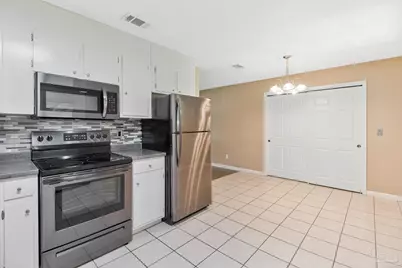 3065 Woodbury Cir, Cantonment, FL 32533 - Photo 9