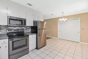 3065 Woodbury Cir, Cantonment, FL 32533 - Photo 9