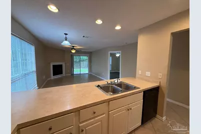 2809 E Johnson Ave #A, Pensacola, FL 32514 - Photo 5