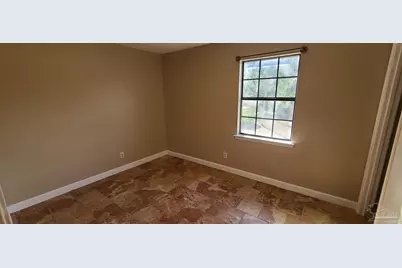 7250 Hilburn Rd #4D, Pensacola, FL 32504 - Photo 9