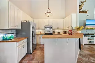 6435 Garden Dr, Gulf Breeze, FL 32563 - Photo 11