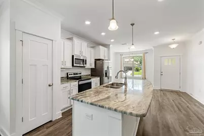 424 Pemberton Ln, Cantonment, FL 32533 - Photo 9