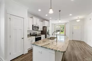 424 Pemberton Ln, Cantonment, FL 32533 - Photo 9