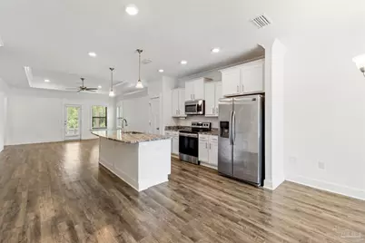424 Pemberton Ln, Cantonment, FL 32533 - Photo 3