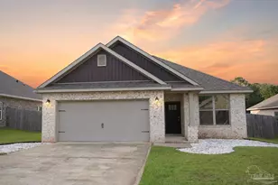424 Pemberton Ln, Cantonment, FL 32533 - Photo 1