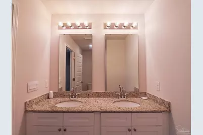 7174 Village Ln, Pensacola, FL 32504 - Photo 9