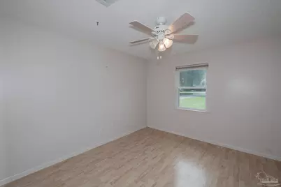 5900 Pamela Dr, Milton, FL 32570 - Photo 9