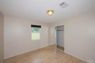 5900 Pamela Dr, Milton, FL 32570 - Photo 11