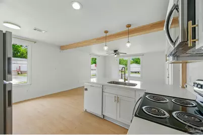 61 E Ensley St, Pensacola, FL 32534 - Photo 17