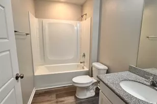 2348 Kirkwood Dr, Cantonment, FL 32533 - Photo 11