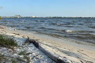 5581 Seascape Dr, Pensacola, FL 32507 - Photo 21