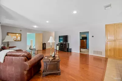 7079 Oak St, Milton, FL 32583 - Photo 9
