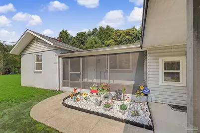 4553 Arcadia St, Milton, FL 32583 - Photo 7