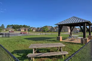 2990 Trestle Wy, Cantonment, FL 32533 - Photo 23