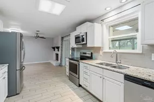 3066 Rosa Del Villa Dr, Gulf Breeze, FL 32563 - Photo 11