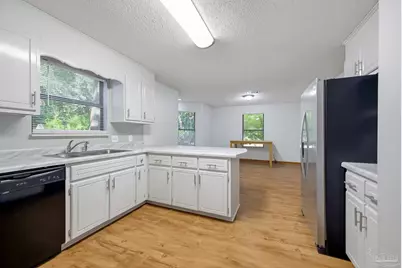 5682 Windsong Dr, Milton, FL 32570 - Photo 9