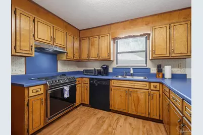 5682 Windsong Dr, Milton, FL 32570 - Photo 9