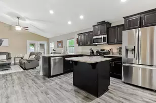 5134 Carley Ct, Milton, FL 32583 - Photo 9